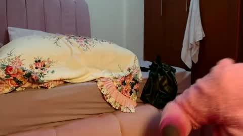 Snapshot of chocolate_desiree chatting on 06-20-26, 08:17 Lofti online show from 06-20-26, 08:17