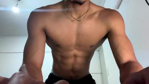 Snapshot of chocolate_sex436778 chatting on 05-29-26, 09:24 thiango online show from 05-29-26, 09:24