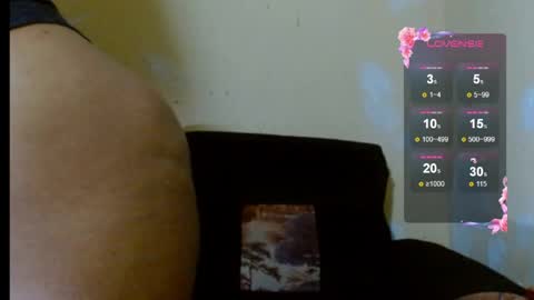 Snapshot of chocolatemilkebony chatting on 04-23-26, 05:52 chocolatemilkebony online show from 04-23-26, 05:52