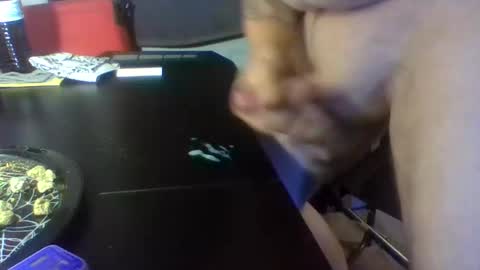 Snapshot of chompers176983 chatting on 10-16-25, 05:25 chompers online show from 10-16-25, 05:25