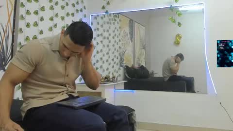 Chorey Thaylor online show from 11-18-25, 04:22