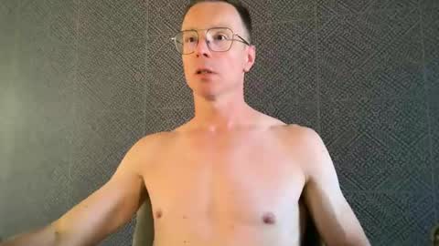 Snapshot of chouffie_81 chatting on 09-24-25, 09:56 Chouffie online show from 09-24-25, 09:56