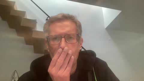 Snapshot of choupipat1 chatting on 03-04-25, 10:02 choupipat1 online show from 03-04-25, 10:02