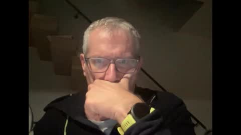 Snapshot of choupipat1 chatting on 10-08-25, 09:34 choupipat1 online show from 10-08-25, 09:34