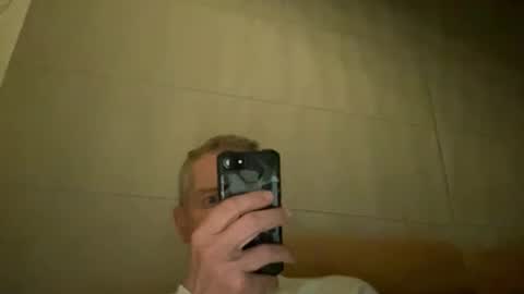 Snapshot of choupipat1 chatting on 10-13-25, 06:08 choupipat1 online show from 10-13-25, 06:08