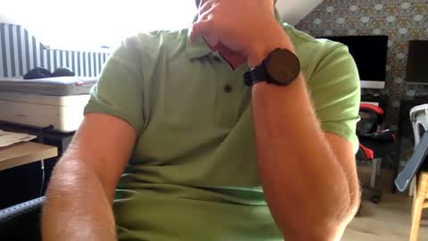 Snapshot of chris13abcd chatting on 10-09-25, 09:40 chris13abcd online show from 10-09-25, 09:40