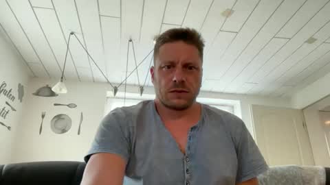 Chris online show from 06-03-26, 06:24