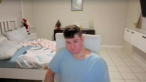 Chris Evens online show from 12-01-25, 01:21