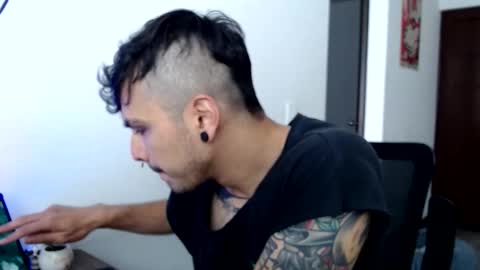 Snapshot of chris_demolisher chatting on 12-13-25, 07:53 Im back here lets play hard online show from 12-13-25, 07:53