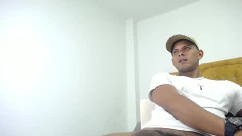 chris_dick2 online show from 04-14-26, 04:40