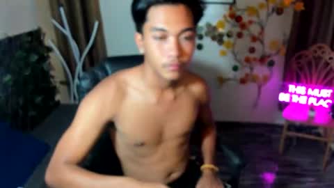 chris_hardfucker online show from 12-22-25, 02:08