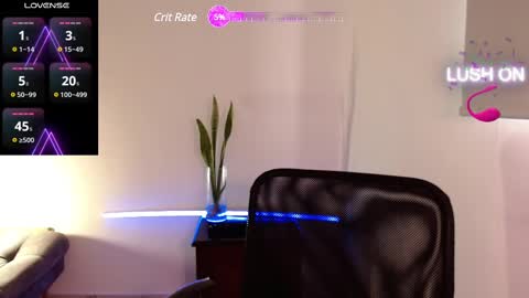 cris         Twitter magnum101010 insta magnumc20 online show from 02-25-25, 12:45