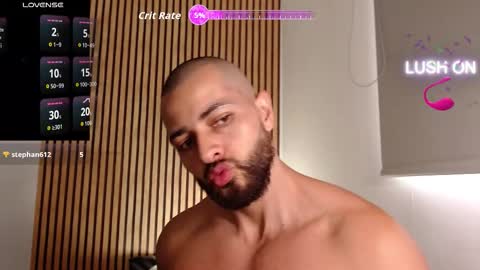 cris         Twitter magnum101010 insta magnumc20 online show from 09-11-25, 05:35