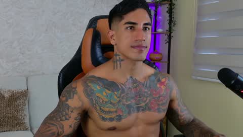 Snapshot of chris_reilly chatting on 12-05-24, 10:23 chris reilly online show from 12-05-24, 10:23