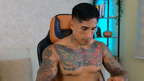 Snapshot of chris_reilly chatting on 01-31-25, 11:13 chris reilly online show from 01-31-25, 11:13