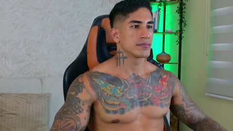 Snapshot of chris_reilly chatting on 02-07-25, 09:48 chris reilly online show from 02-07-25, 09:48