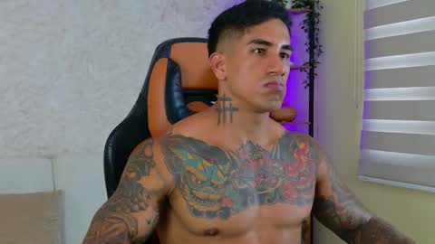 Snapshot of chris_reilly chatting on 03-12-25, 09:35 chris reilly online show from 03-12-25, 09:35