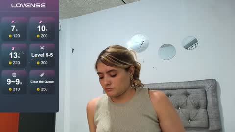 Yarixa online show from 01-15-25, 03:33