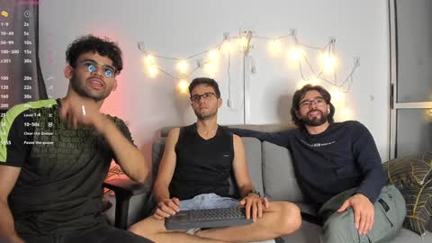 Im Chirs IM MODEL INDEPENDT online show from 01-15-25, 03:43