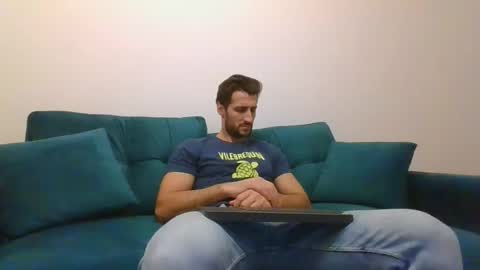 Snapshot of chrisaron chatting on 02-16-25, 07:16 chrisaron online show from 02-16-25, 07:16