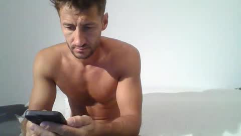 Snapshot of chrisaron chatting on 09-11-25, 03:17 chrisaron online show from 09-11-25, 03:17