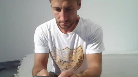 Snapshot of chrisaron chatting on 11-01-25, 03:30 chrisaron online show from 11-01-25, 03:30