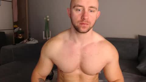 Snapshot of chrisbigbiceps chatting on 01-13-25, 06:49 chrisbigbiceps online show from 01-13-25, 06:49