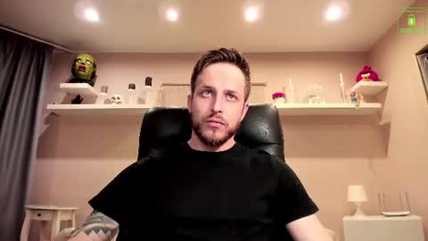 Snapshot of chriscarrey chatting on 07-24-26, 11:03 Chris online show from 07-24-26, 11:03