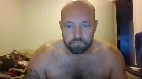 Snapshot of chriservin863 chatting on 10-08-25, 09:40 chriservin863 online show from 10-08-25, 09:40