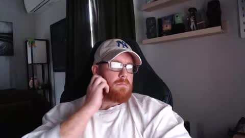 Snapshot of chrismg89 chatting on 09-24-25, 05:27 chrismg89 online show from 09-24-25, 05:27