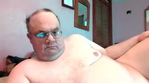 Snapshot of chrismini312 chatting on 05-10-26, 01:27 Chris The Jerk Off King online show from 05-10-26, 01:27