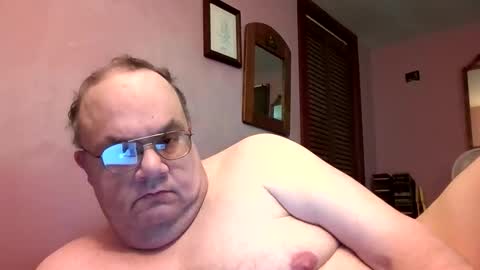 Snapshot of chrismini312 chatting on 06-06-26, 04:33 Chris The Jerk Off King online show from 06-06-26, 04:33