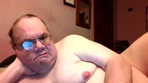 Snapshot of chrismini312 chatting on 06-10-26, 02:45 Chris The Jerk Off King online show from 06-10-26, 02:45