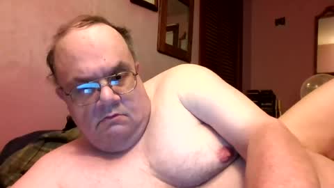 Snapshot of chrismini312 chatting on 06-18-26, 11:42 Chris The Jerk Off King online show from 06-18-26, 11:42