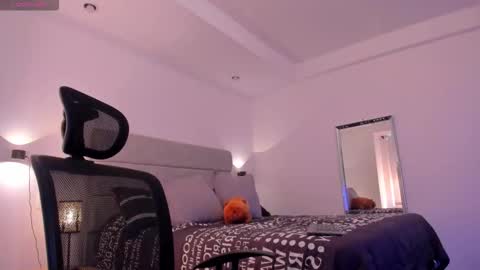 chrismorgan24 online show from 10-31-25, 09:38