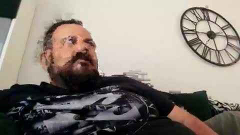 Snapshot of chrisole chatting on 05-01-26, 11:37 chris ole online show from 05-01-26, 11:37