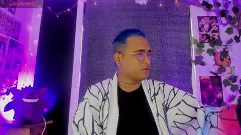 Christian Wang online show from 01-13-25, 01:06