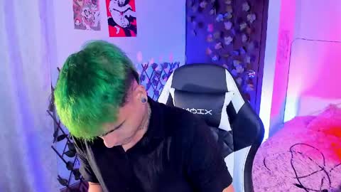 Christian Wang online show from 04-16-26, 09:43