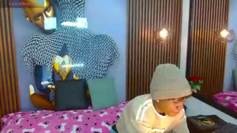 Snapshot of chrisshottx chatting on 06-14-26, 07:49 chrisshottx online show from 06-14-26, 07:49
