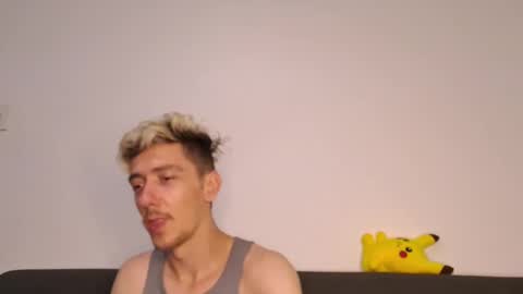 Christopher online show from 11-23-25, 01:16