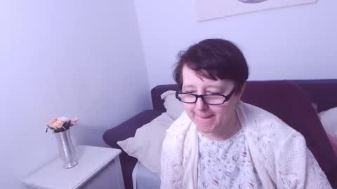 Christa online show from 01-12-25, 02:24