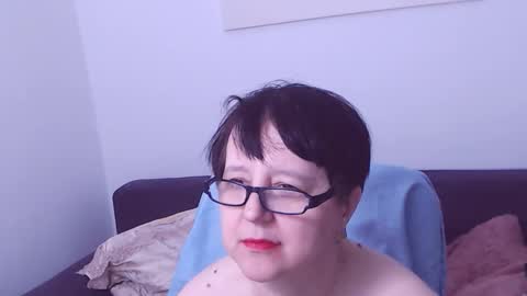 Christa online show from 04-12-26, 02:22