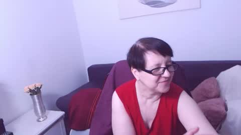 Snapshot of christarose chatting on 06-17-26, 06:20 Christa online show from 06-17-26, 06:20