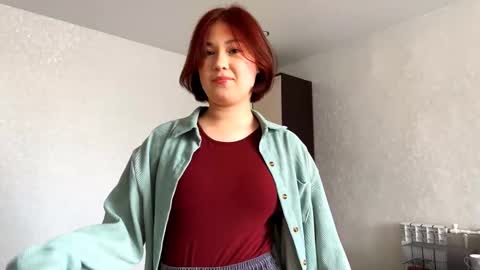 Snapshot of christianealessio chatting on 10-21-25, 10:05 Eli online show from 10-21-25, 10:05