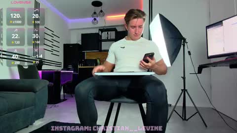 UPVOTE ME ------  ILL DO SOMETHING FOR FREE online show from 02-09-25, 06:58