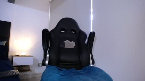 Snapshot of christianvalenzia chatting on 12-20-24, 07:39 Christian online show from 12-20-24, 07:39