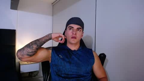 Snapshot of christianvalenzia chatting on 01-10-25, 12:49 Christian online show from 01-10-25, 12:49