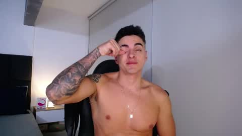 Snapshot of christianvalenzia chatting on 02-21-26, 11:33 Christian online show from 02-21-26, 11:33