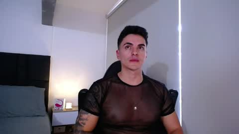 Snapshot of christianvalenzia chatting on 03-12-26, 04:46 Christian online show from 03-12-26, 04:46