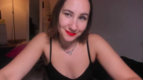 Snapshot of christina_rosse chatting on 11-08-25, 03:34 christina rosse online show from 11-08-25, 03:34